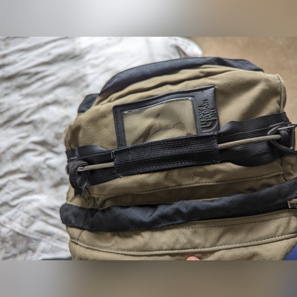 North Face Galileo Travel Backpack - Picture 7 of 9